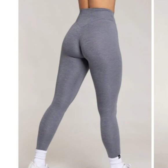 Like New! P'TULA BAREPRO Classic Legging in Gray in Size Unknown